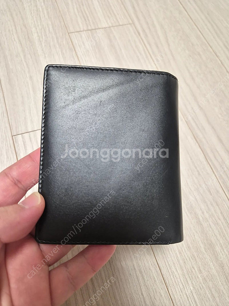 미사용 새제품 까르띠에 검정 가죽 반지갑(카드지갑) 판...--1