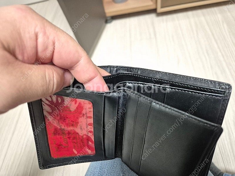 미사용 새제품 까르띠에 검정 가죽 반지갑(카드지갑) 판...--3