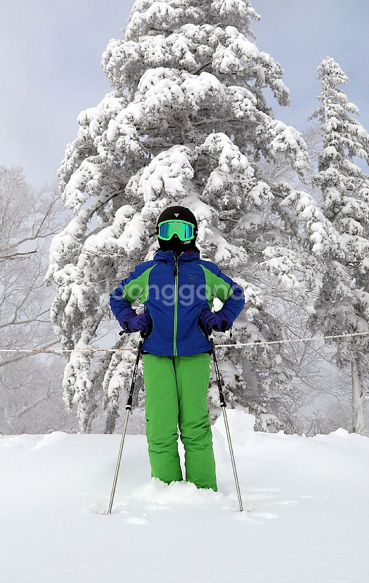 다이네즈 주니어 스키복(146) 팝니다.--4