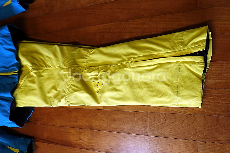 다이네즈 주니어 스키복(134) 팝니다.--2