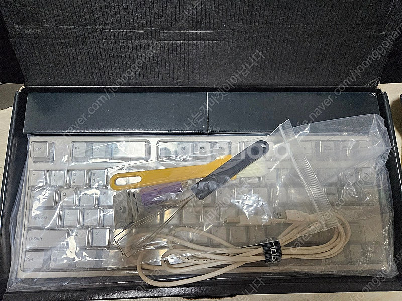 레오폴드 텐키레스 FC750R PS 화이트 리니어 체리...--0