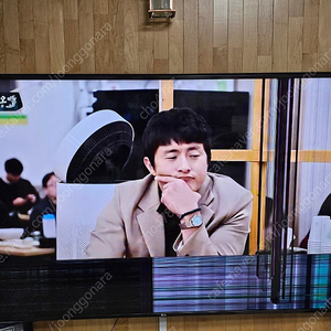 LG 75UN7850KNA 액정파손 스마트TV 벽걸이형 팝니다.