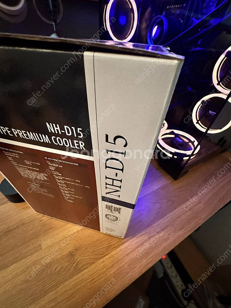 녹투아 공랭쿨러 NH-D15 실버 판매합니다.--0