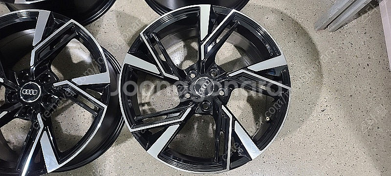 아우디 RS6 ST 18인치 사제휠 대품판매20만원--1