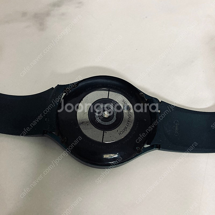 갤럭시 워치4 그린 44mm 케이블포함 7만원 판매합니...--4