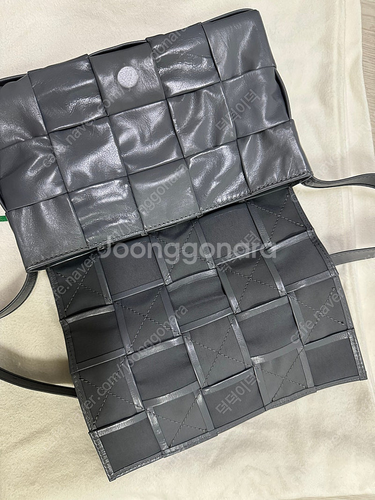 보테가베네타 카세트백 새제품--1