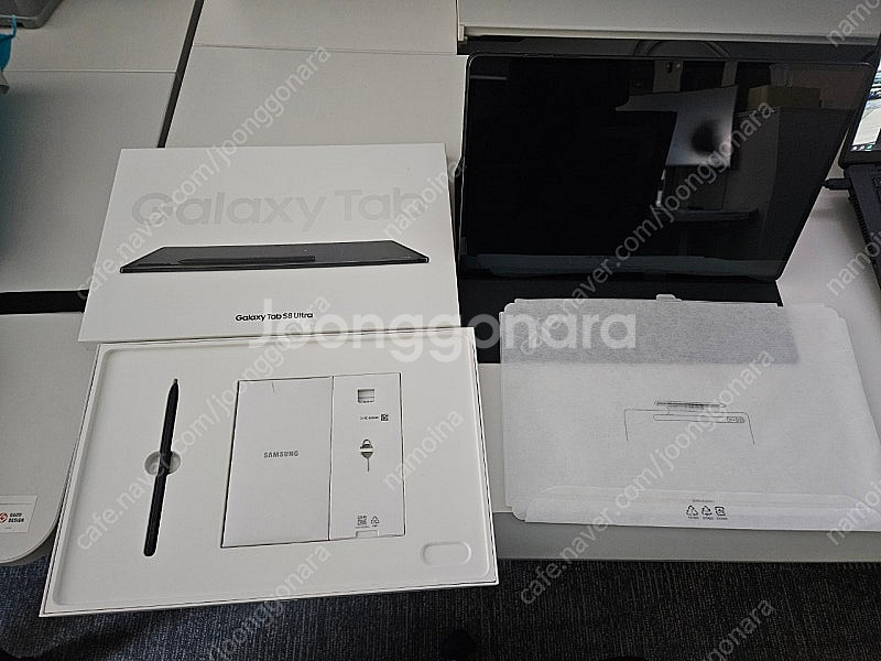 [개인]갤럭시탭 S8 울트라 128기가 와이파이 + 백...--1
