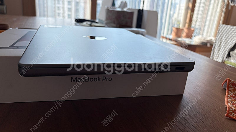 맥북프로 M1 MAX 14 10/32G/512G--8