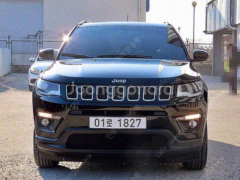 지프컴패스 2세대 2.4 AWD 론지튜드중고차 할부 리...--0