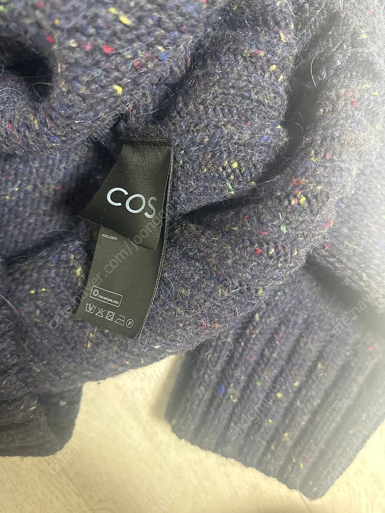 코스 M니트 판매합니다--6