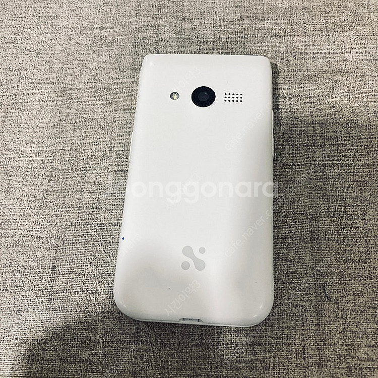스타일 폴더 화이트 32G 24년10월개통 초S급 7만...--2
