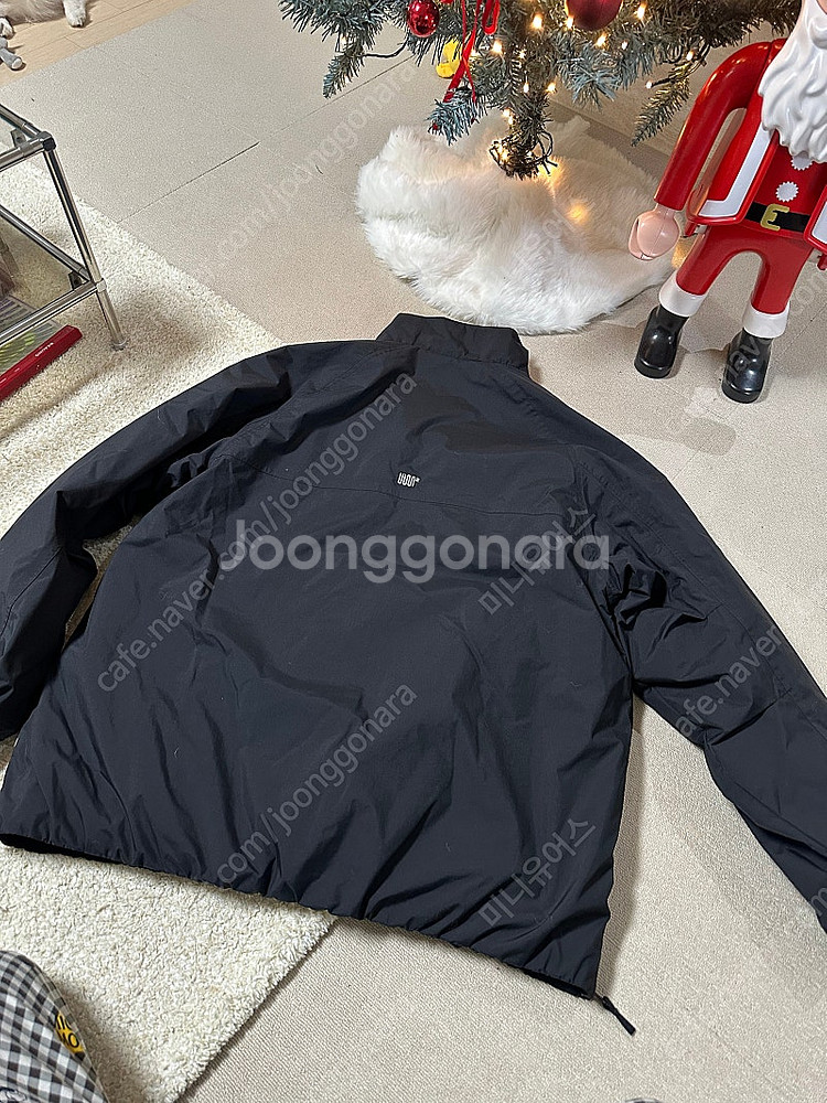 어스투 2324 남자 보드복 팝니다.--1