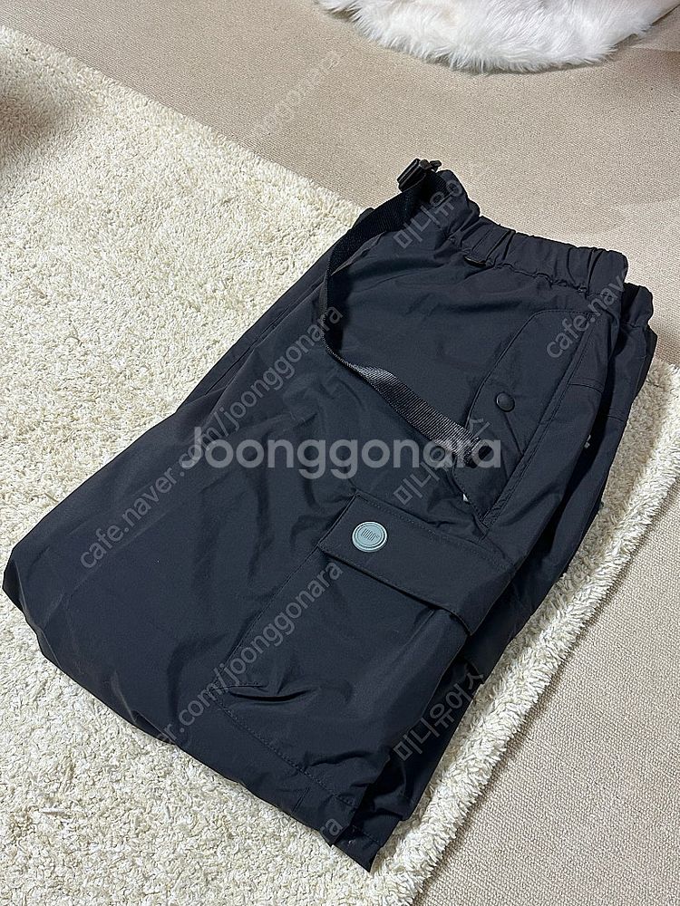 어스투 2324 남자 보드복 팝니다.--2