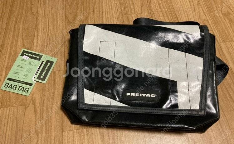 F14 프라이탁 덱스터 블랙화이트--0