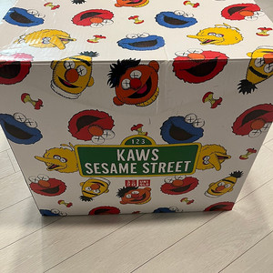 KAWS X Sesami Street X Uniqlo 콜라보 인형 세트 완전체(새상품) 카우스 X 세사미 X 유니클로