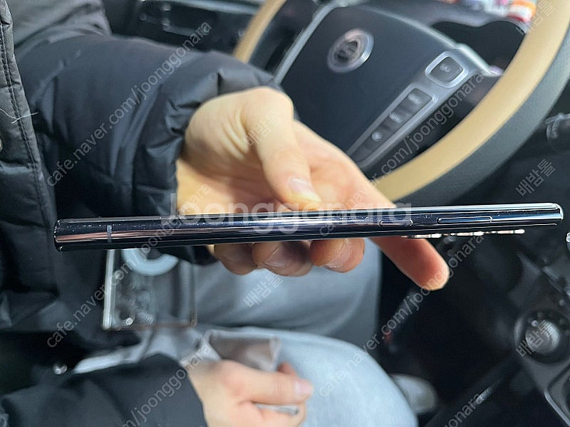 갤럭시S22 울트라 256gb S급 싸게팔아요--4