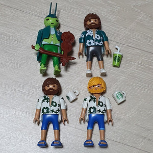 Playmobil 플레이모빌 판매 (미피15 베짱이, 하와이안 셔츠남)