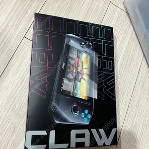 claw 클로 정품 파우치 + 강화 유리