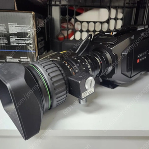 [가격내림] 중계카메라 블랙매직 ursa mini 4k + 캐논 b4렌즈 +악세사리 포함 !