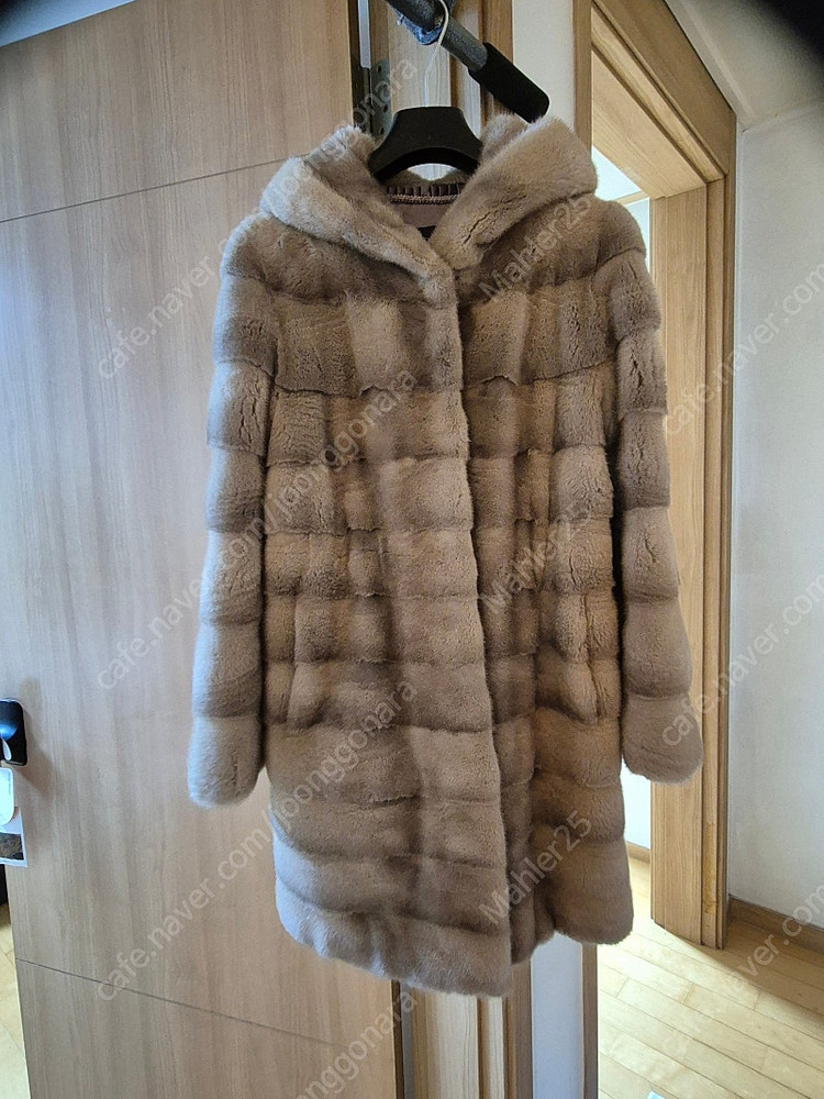 고급 윤진모피 하프 실버블루. 코펜하겐퍼. 후드시탈--1