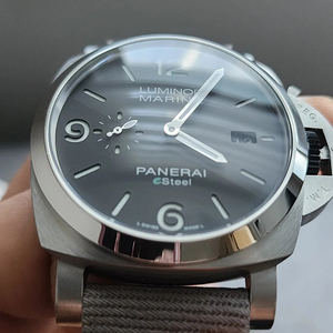 PANERAI. 루미노르마리나. E-스틸 PAM01358