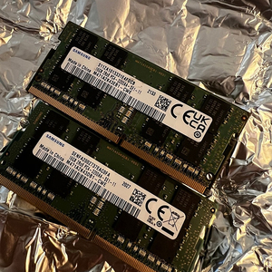 삼성 DDR4 8GB 램 메모리 2개 판매합니다. (노트북 & 슬림PC)