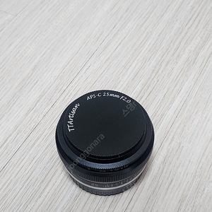 티티아티산 25mm f2.0 후지마운트