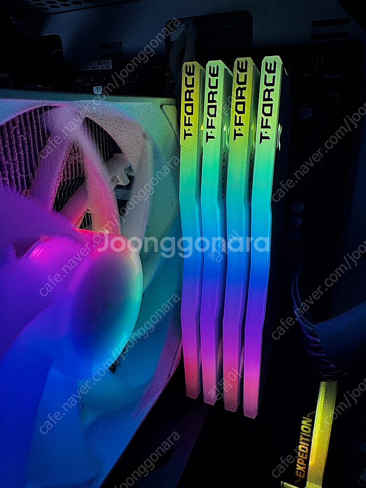 티포스 DDR4 3200 8G X 2개 팝니다! T f...--3