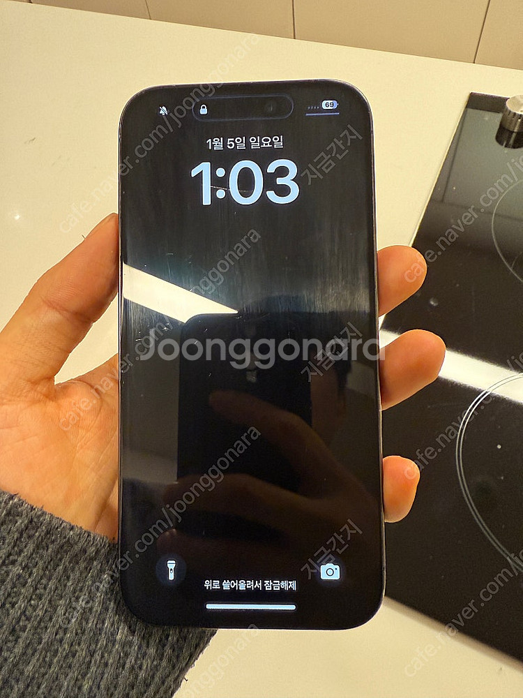 아이폰 15pro 티타늄블랙--5