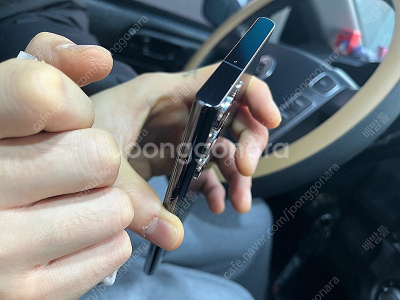갤럭시S22 울트라 256gb S급 싸게팔아요--2