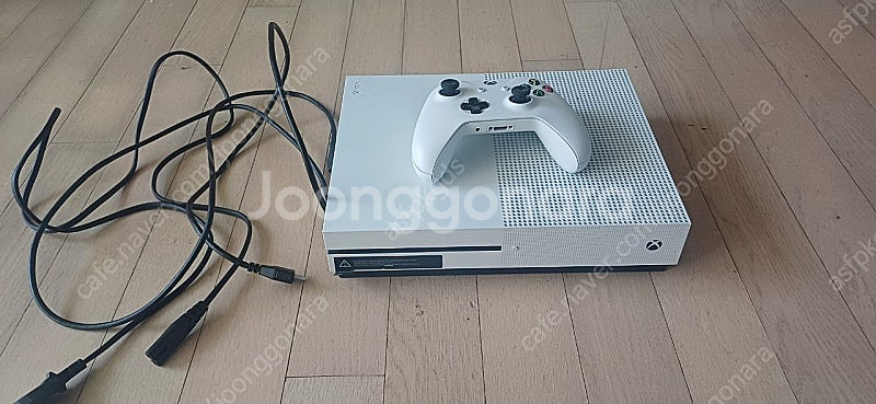 xbox one s 팝니다--0