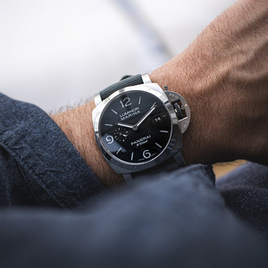 PANERAI. 루미노르마리나. E-스틸 PAM01358