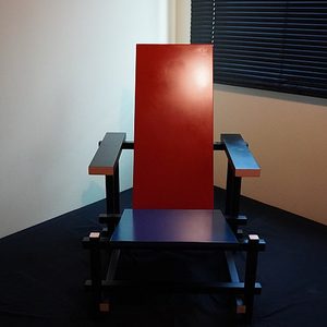 게릿 리트벨트 적청의자 & 쉬뢰더 테이블 개인 소장품 판매 Gerrit Rietveld | The Red-Blue Chair (1917), Schroder Table (1923)