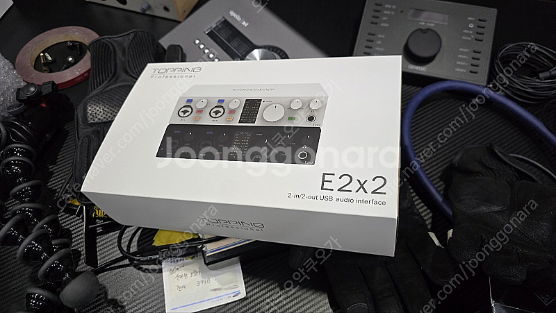 토핑e2x2 화이트 오디오 인터페이스 테스트만 한 제품...--0