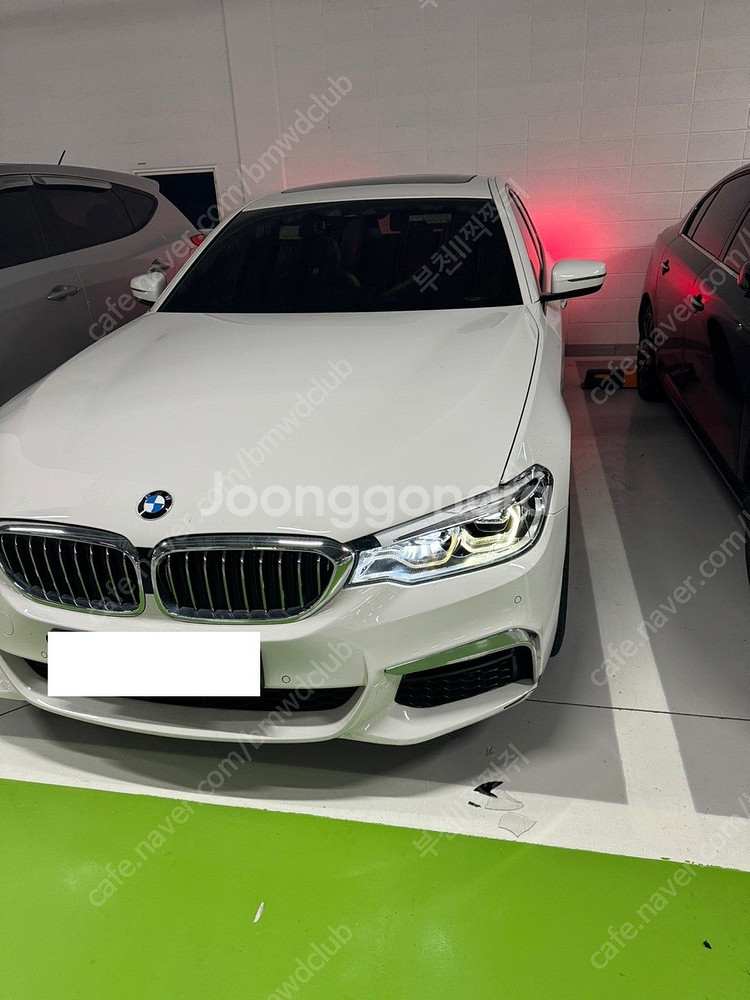 bmw 5시리즈 (G30) 라이트 운전석판매 (유리꺠짐...--1
