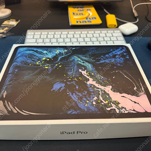 애플 아이패드 프로 3세대 iPad pro 11인치(1세대) 실버 셀룰러 512gb 팝니다.