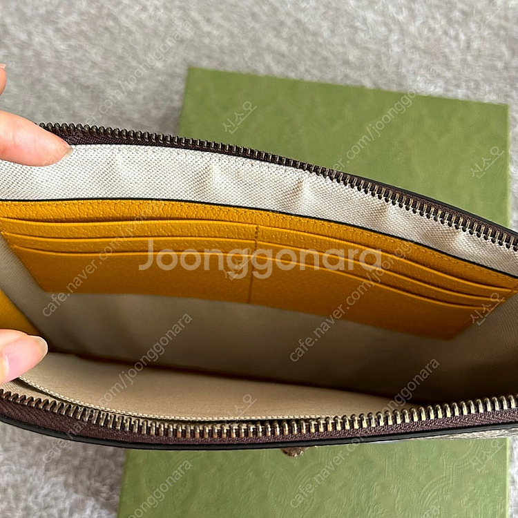 구찌 클런치백--3