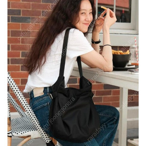 루에브르 삭드플로 라지 정려원 가방 판매