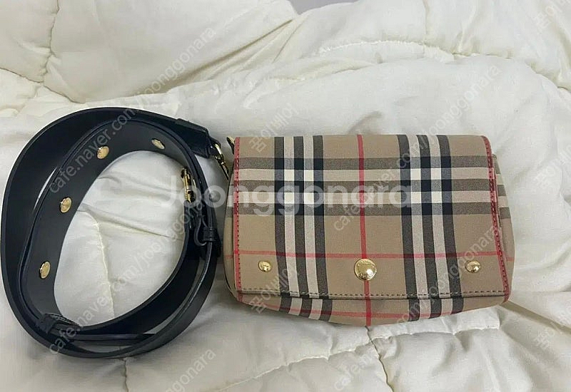 버버리 미니 크로스백--0