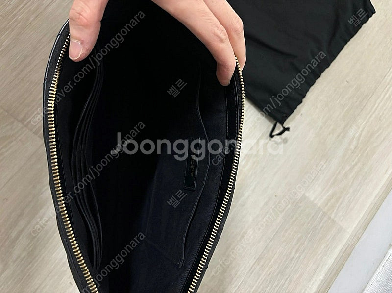 깨끗한 생로랑 클러치--1
