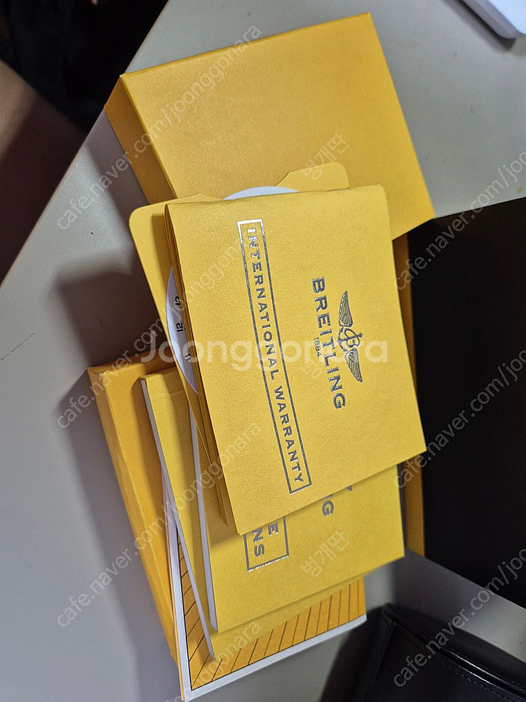 브라이틀링 네비타이머 월드 46mm A2432212--4