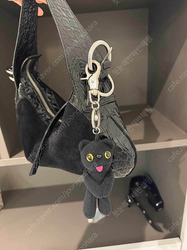 바이파 야나백 이미지