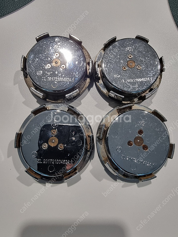 BMW 휠캡 플로팅 화이트 LED 스피닝 휠캡 판매합니...--1