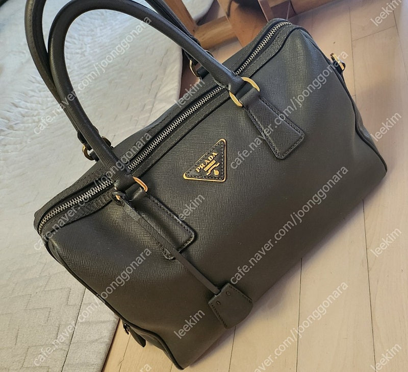 프라다 사피아노 토트백(스트랩포함 정품)--1