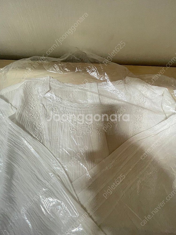 본빠옹 자수핀턱레이스블라우스, 본빠옹 블라우스--2