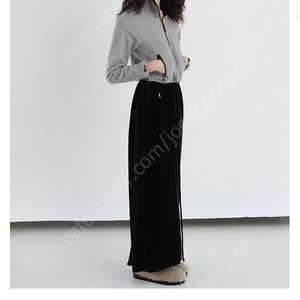 캐롤쇼페 VELVET DRIFT SKIRT IN BLACK