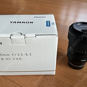 탐론 18-300mm F/3.5-6.3 Di III-A VC VXD, 소니 E마운트