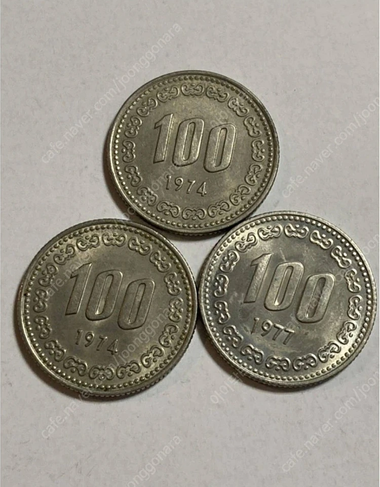 옛날돈 희귀동전 미사용 1974년 1977년 백원 100주 이미지