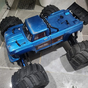 Arrma outcast 4s 아르마 아웃캐스트 4s 송수 포함, 4s 7200dxf베터리 포함 판매합니다.