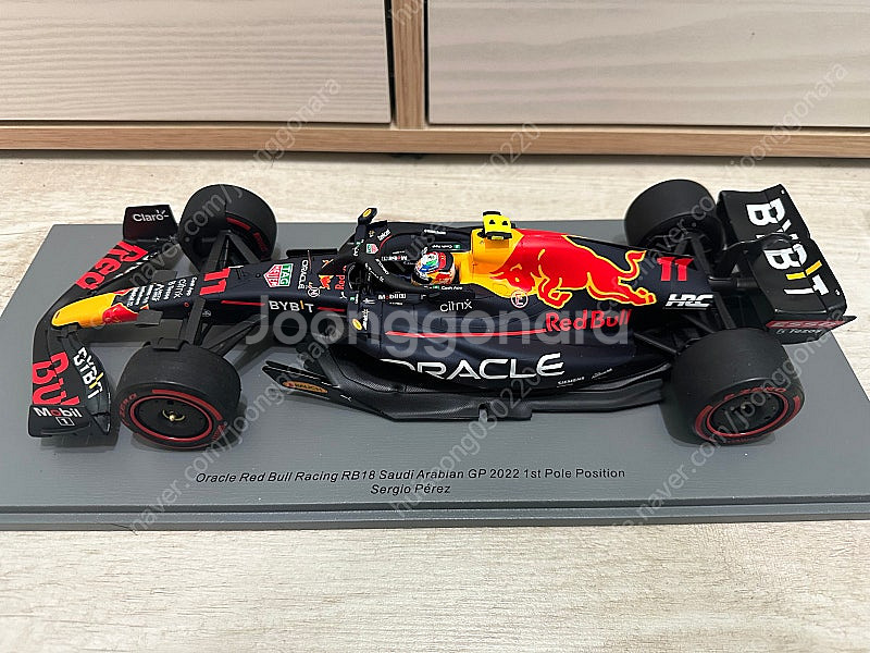 1:18 포뮬러1 F1 레드불 RB18 다이캐스트--1